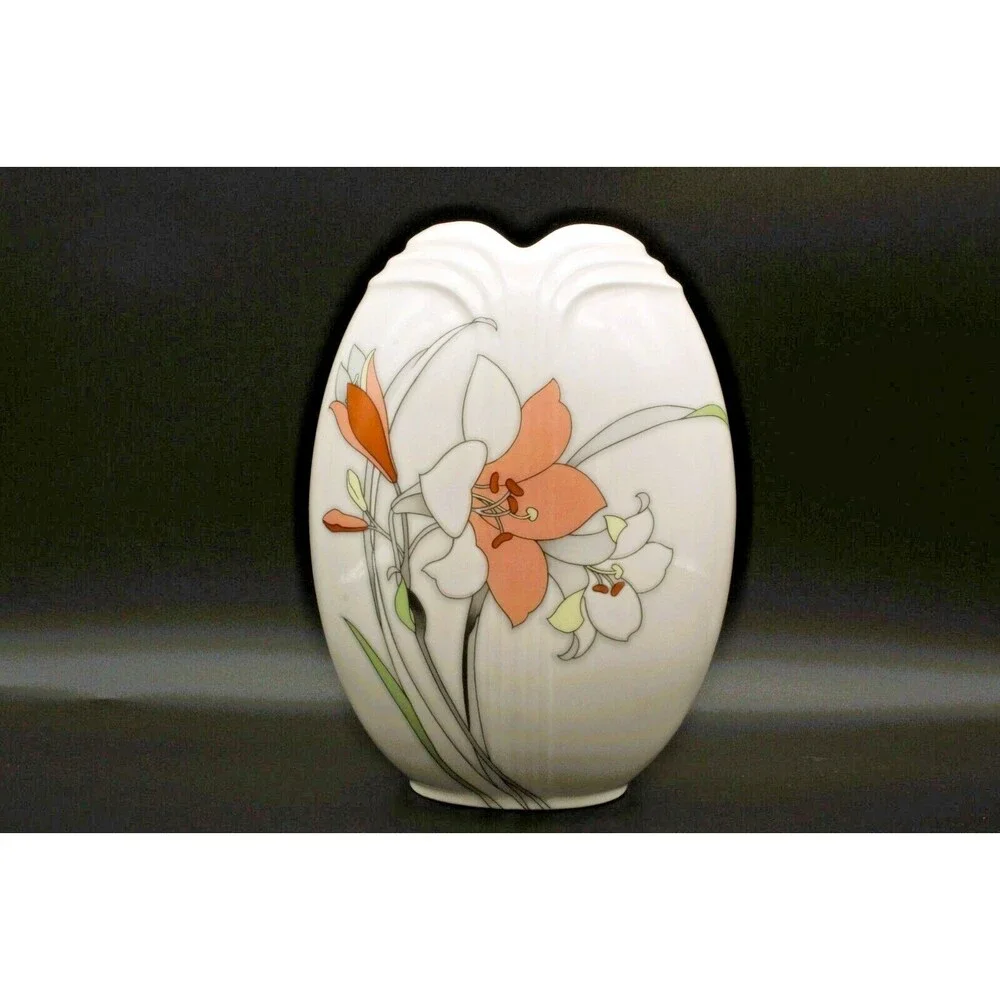 Lily Vase Japan Yamaji Floral 1980s Art Deco Revival 7.25 inch Porcelain Vintage
